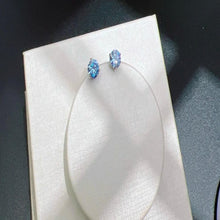 將圖片載入圖庫檢視器 Swarovski 施華洛世奇 SWAROVSKI施華洛世奇 Solitaire 圓形切割彩色耳環 5717573 藍色 1對
