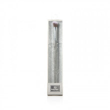 將圖片載入圖庫檢視器 RUBYFACE 斜角眼影刷- Sliver Eyeshadow Brush 1pc
