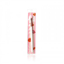 將圖片載入圖庫檢視器 RUBYFACE 斜角眼影刷 - White Eyeshadow Brush 1pc
